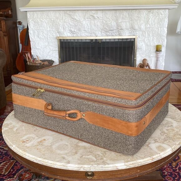 Vintage Hartmann Luggage Leather & Tweed Rolling Suitcase - Picture 4 of 16